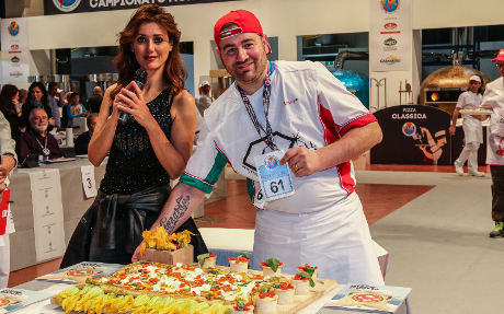 Alfonso Iovieno titolare del Ristorante Pizzeria Cristal di Brescia partecipa al Campionato Mondiale della Pizza a Parma 11-13 Aprile 2016