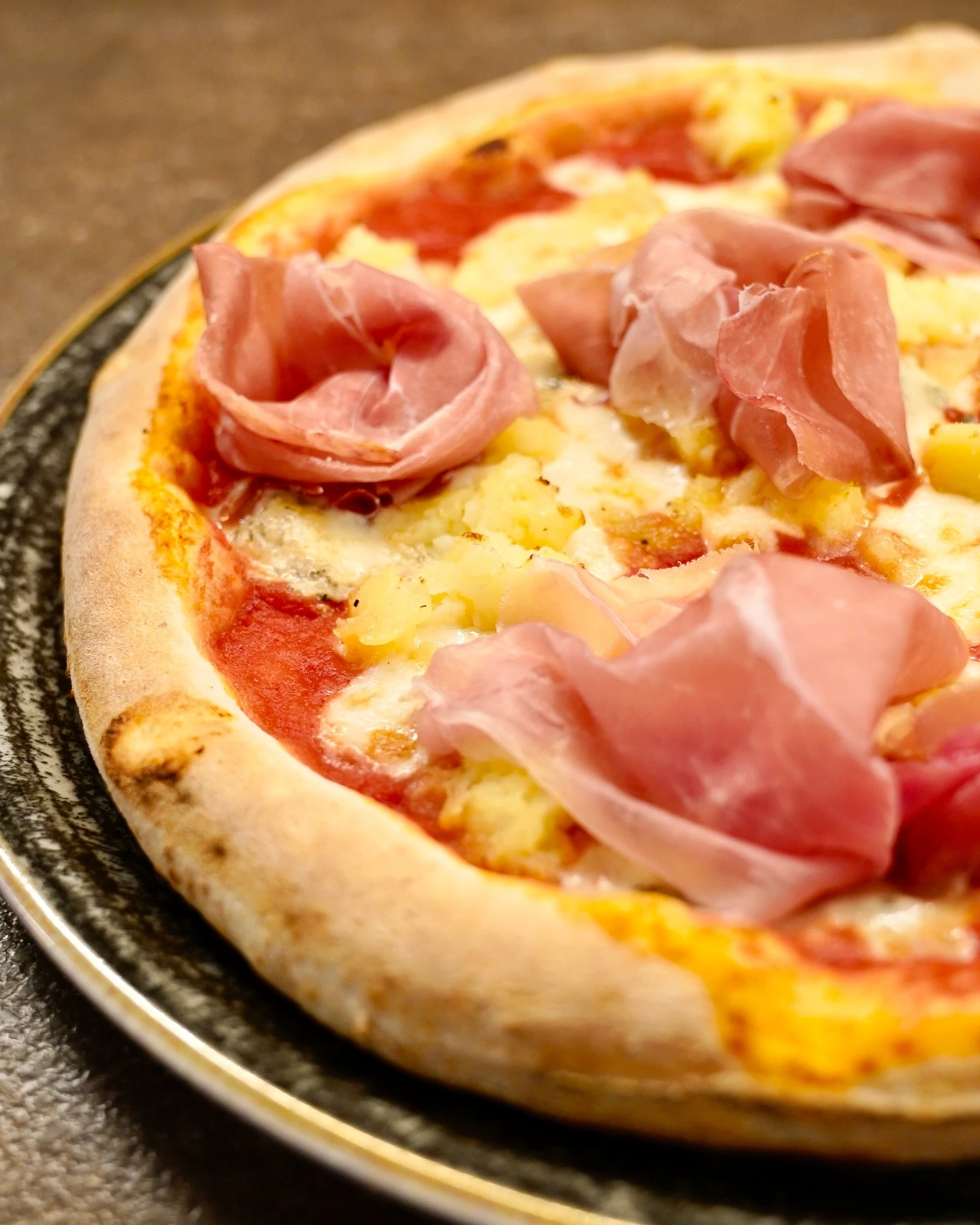 Gallery image of calamari